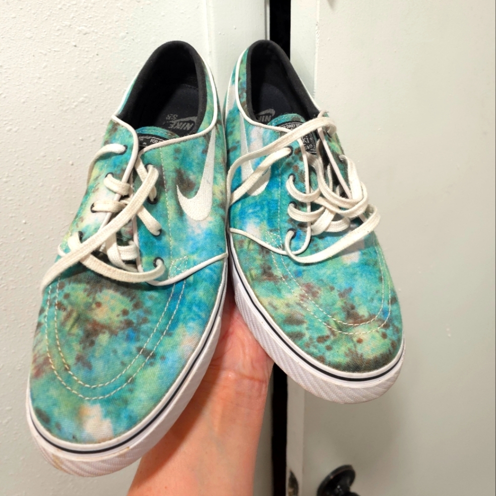 Nike Aqua Tie-Dye Sneakers